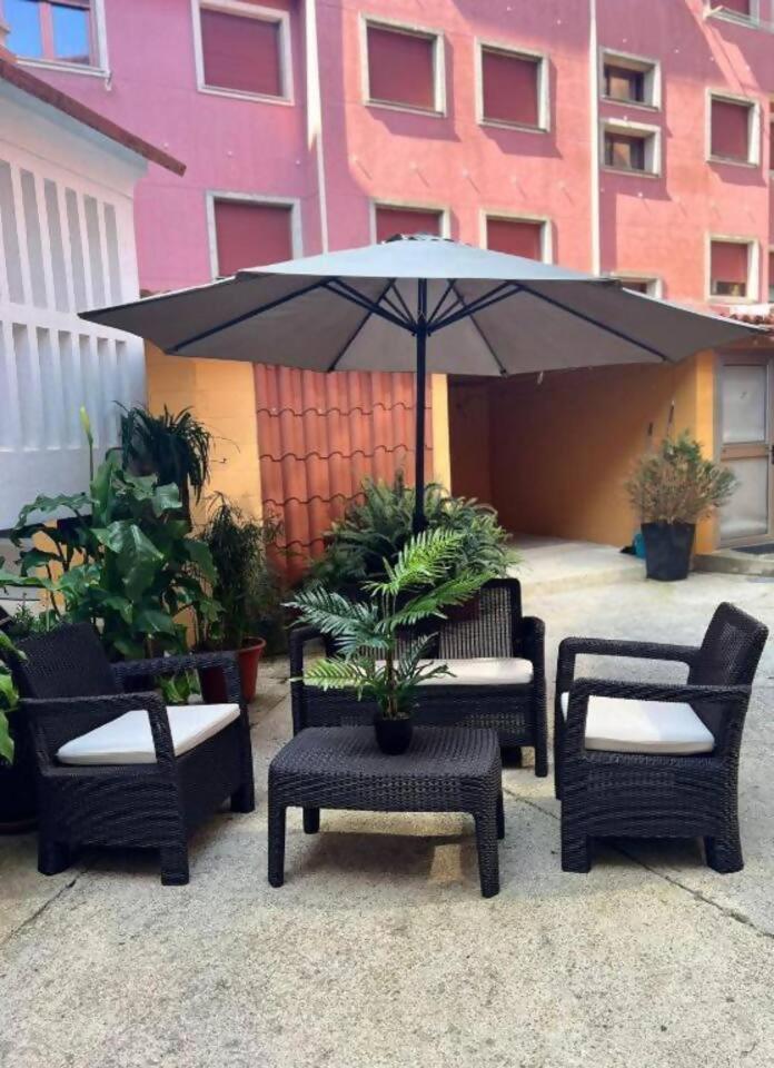 Apartamento Centrico Cerca De La Playa บวยอู ภายนอก รูปภาพ